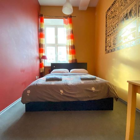 Oliwka Hostel Варшава Экстерьер фото