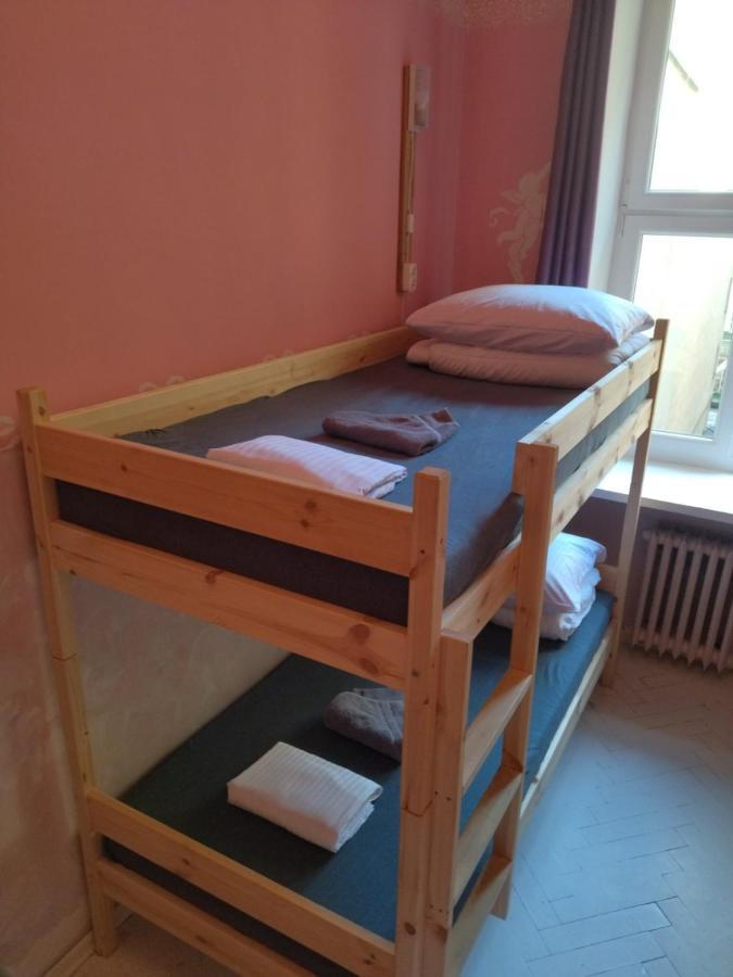 Oliwka Hostel Варшава Экстерьер фото
