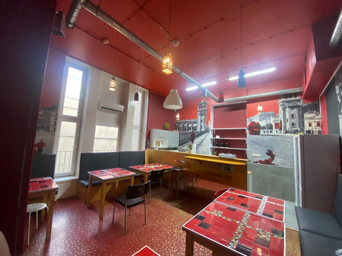 Oliwka Hostel Варшава Экстерьер фото