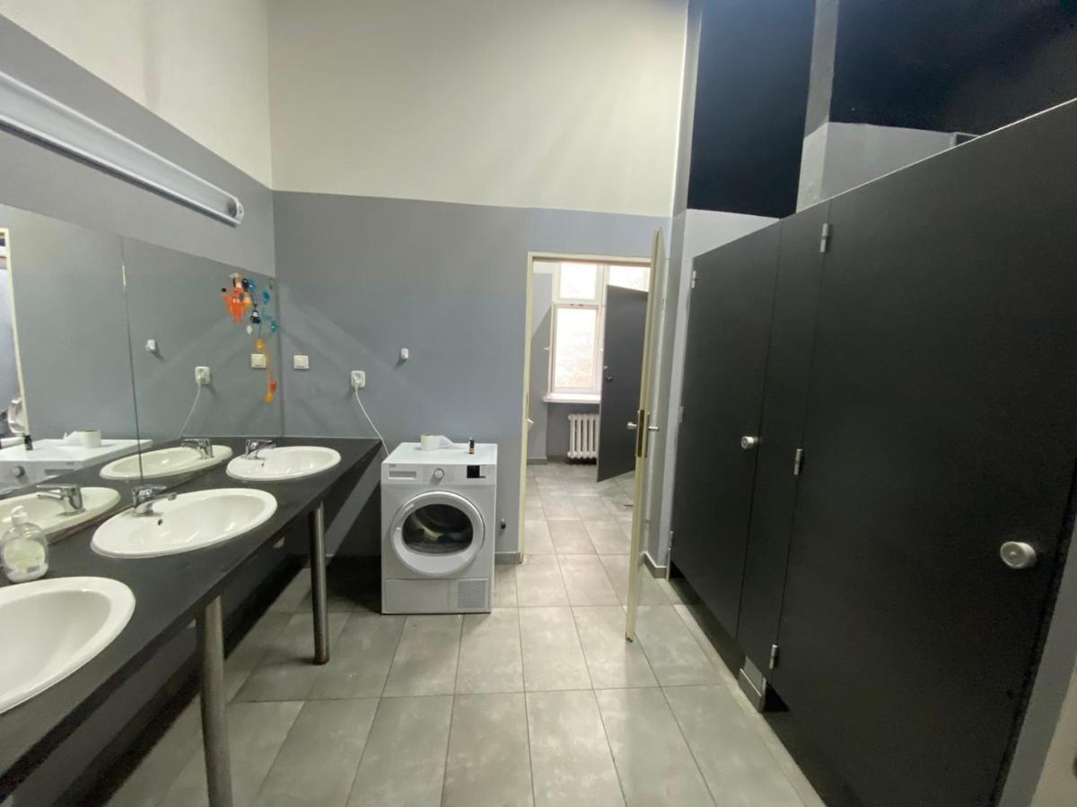 Oliwka Hostel Варшава Экстерьер фото