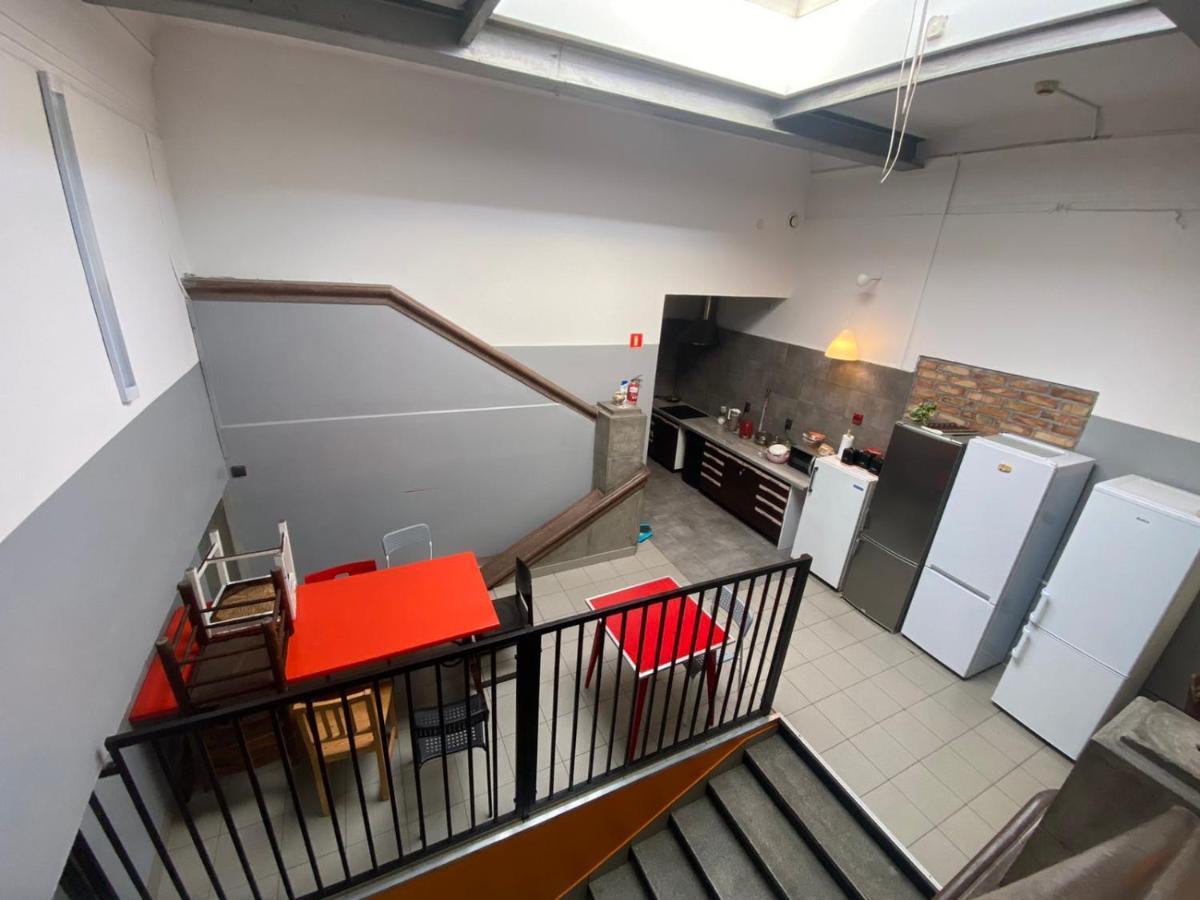 Oliwka Hostel Варшава Экстерьер фото